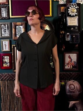 Unique Vintage sleeveless twill top